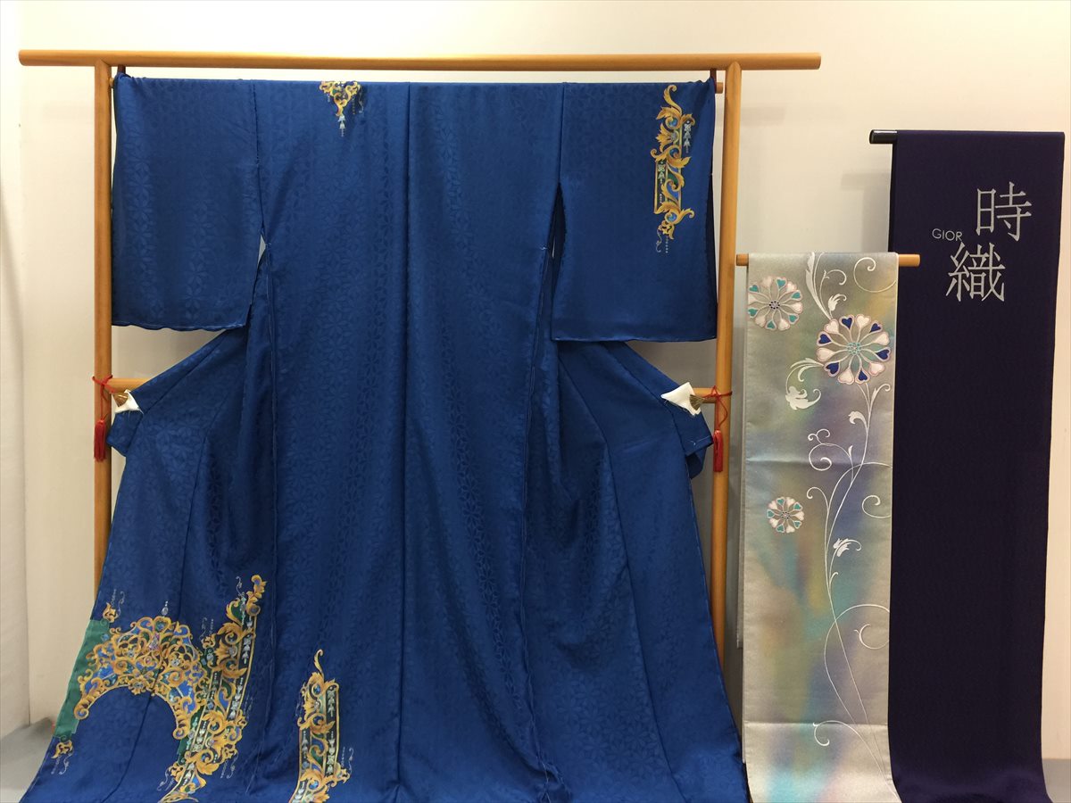 創業祭2024年9月開催 | 着物の新作品を期間限定でご覧いただけます! 3 時織の着物